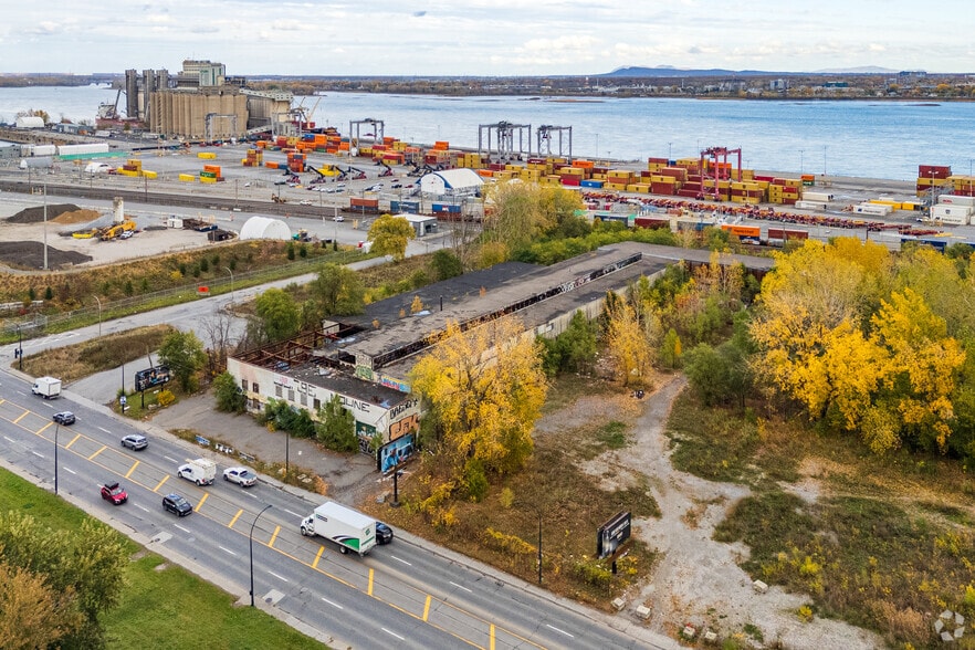 More Photos Of 4650 Notre-Dame E, Montréal Industrial For Sale