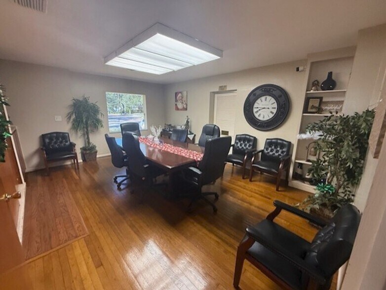 More Photos Of 1600 E Amelia St, Orlando Medical For Lease