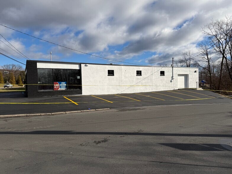 More Photos Of 1908 Scranton Carbondale Hwy, Dickson City Storefront Retail Office For Lease