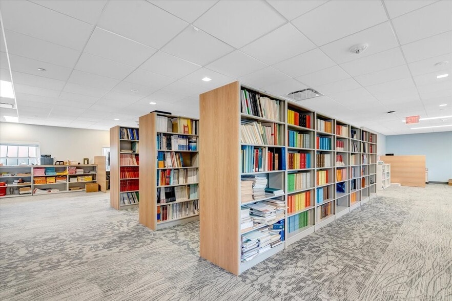 More Photos Of 4220 King St, Alexandria Office For Sale