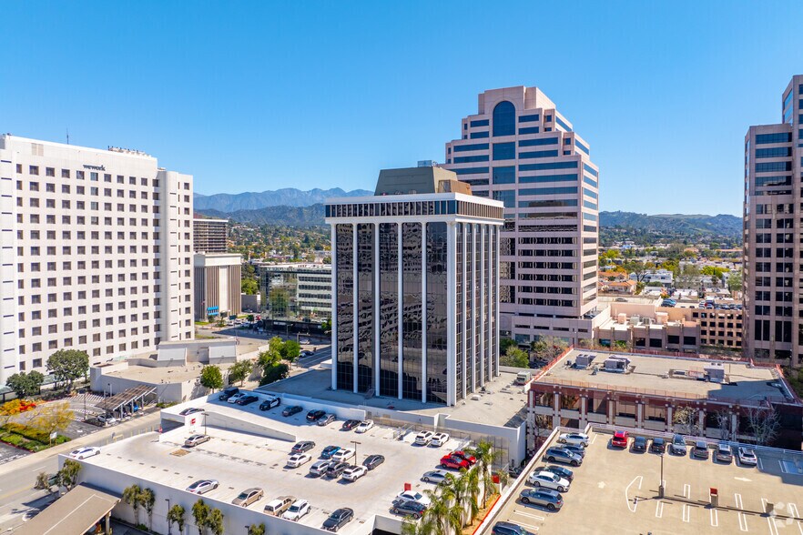 More Photos Of 535 N Brand Blvd, Glendale Office For Lease