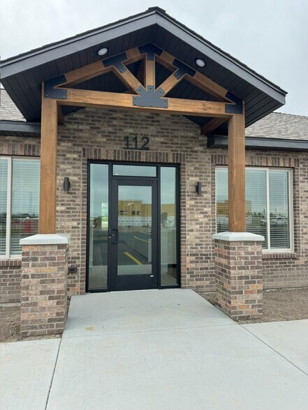 More Photos Of 112 Sugar Avenue, Sugar City Office For Lease