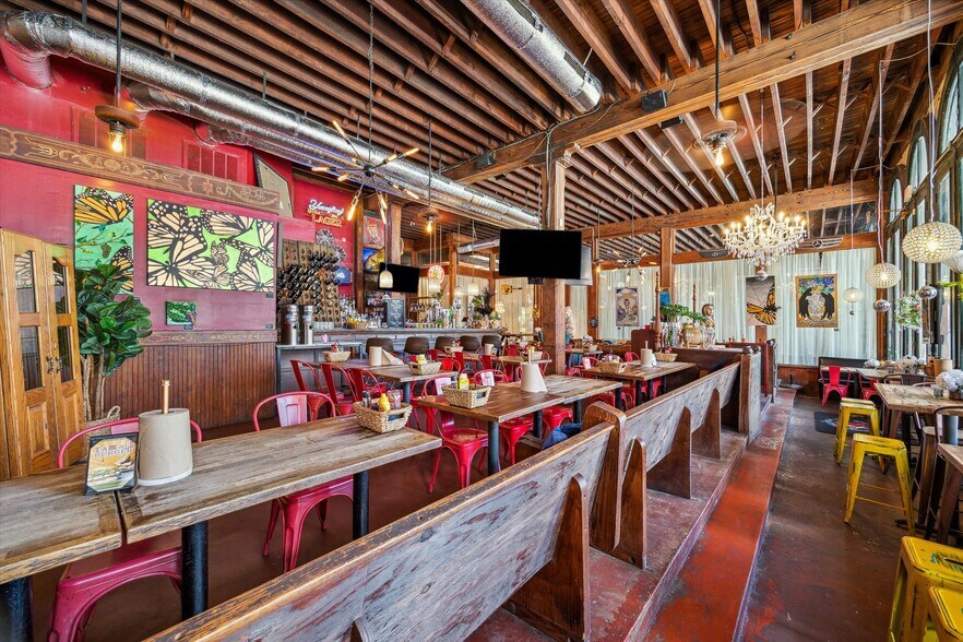 More Photos Of 210 Moody Ave, Galveston Storefront Retail Office For Sale