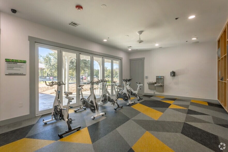 More Photos Of 1725 Harvey Mitchell Pky S, College Station Apartments For Sale