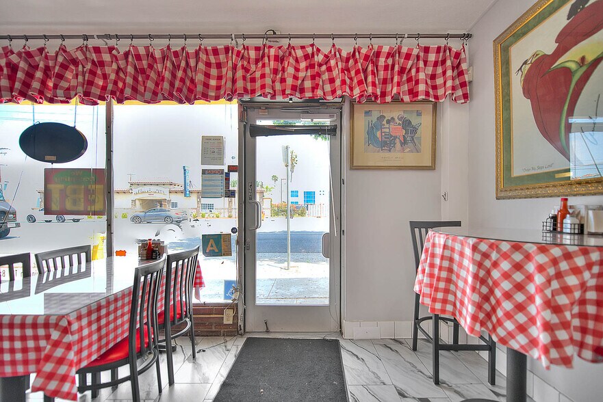 More Photos Of 14901 S Western Ave, Gardena Freestanding For Lease