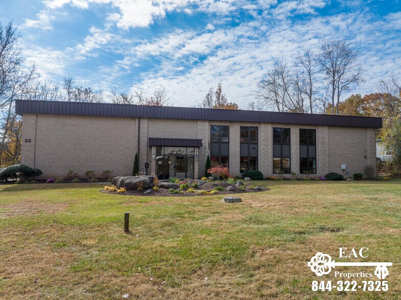 More Photos Of 22 Commerce Rd, Newtown Light Manufacturing For Lease