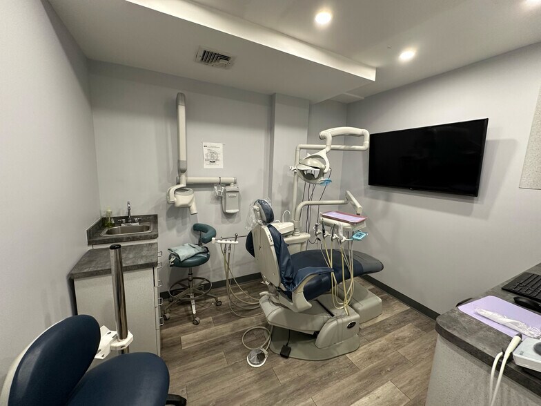 More Photos Of 3037-3041 Brighton 2nd St, Brooklyn Apartments For Sale