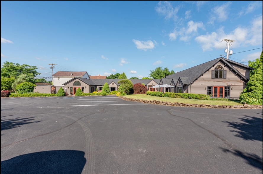 More Photos Of 181 E Brown St, Blairsville Restaurant For Sale