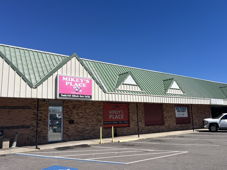 More Photos Of 3402 W Baker St, Plant City Supermarket For Sale