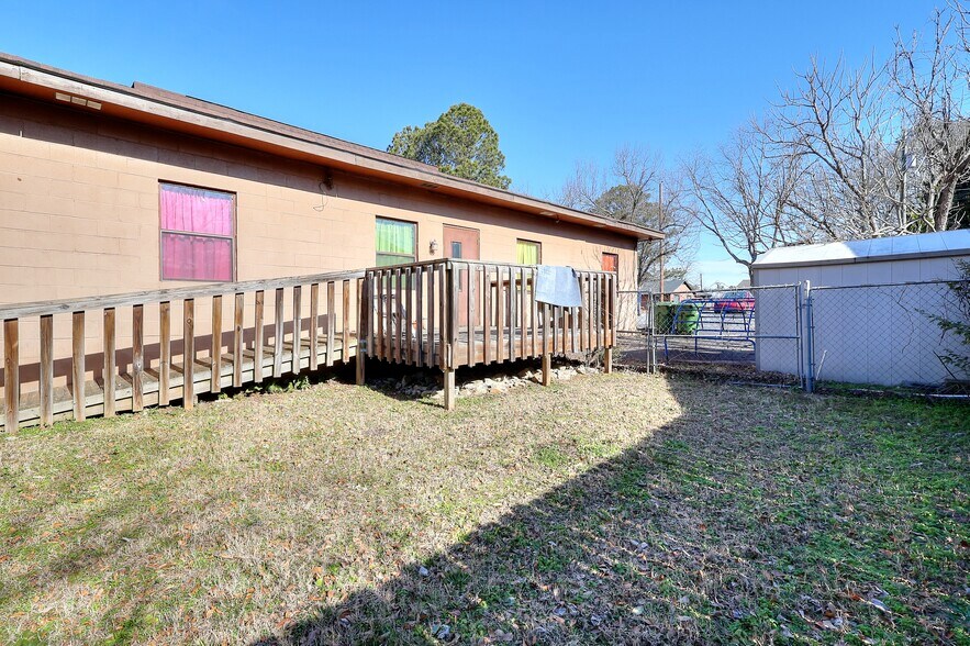 More Photos Of 517 Hill St, Monroe Office For Sale