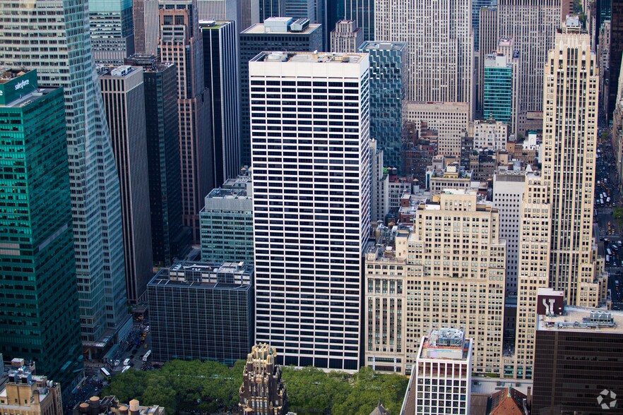 More Photos Of 1114 Avenue of the Americas, New York Office For Lease