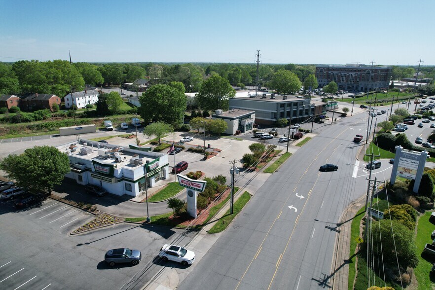 More Photos Of 285 S Stratford Rd, Winston-Salem Office For Sale