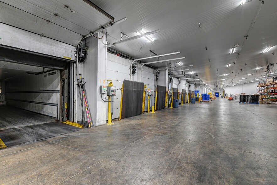 More Photos Of 1 Crazy Fresh Pl, Pueblo Food Processing For Sale