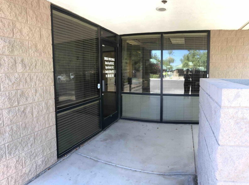 More Photos Of 936 W Chandler Blvd, Chandler Medical For Lease