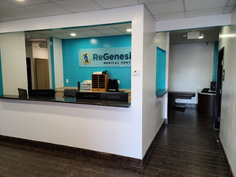 More Photos Of 2012-2040 Monroe St, Dearborn Medical For Lease