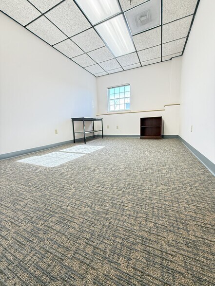 More Photos Of 401 Andover St, North Andover Office For Lease