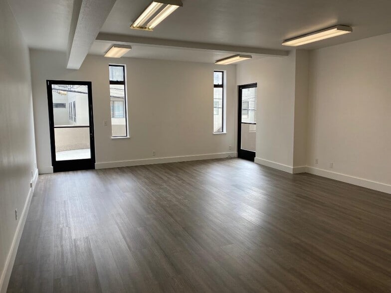 More Photos Of 667-669 Chenery St, San Francisco Storefront Retail Residential For Lease