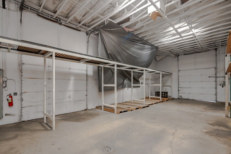 More Photos Of 1950 Centers Ave, Lake Havasu City Warehouse For Lease