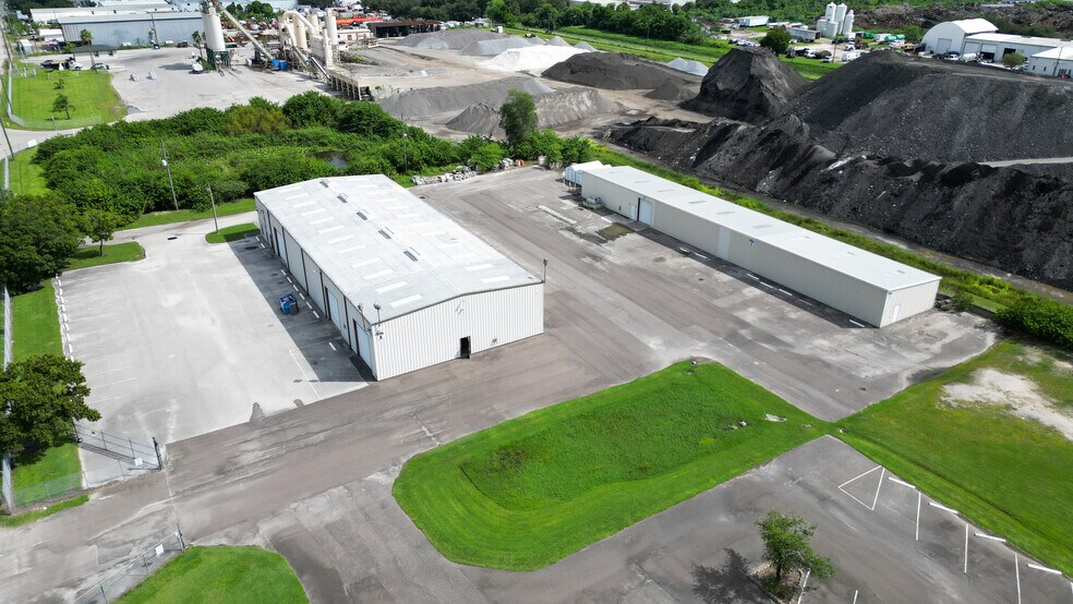 More Photos Of 12625 40th St N, Clearwater Warehouse For Sale