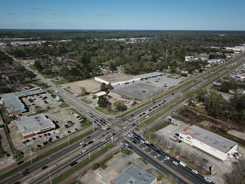 More Photos Of 11311 Florida Blvd, Baton Rouge Bank For Sale