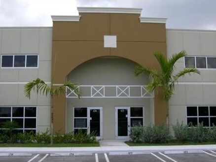 More Photos Of 2051 NW 112th Ave, Doral Showroom For Sale