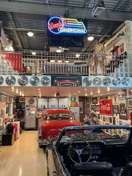 More Photos Of 9181 Commerce Center Cir, Highlands Ranch Self Storage For Sale