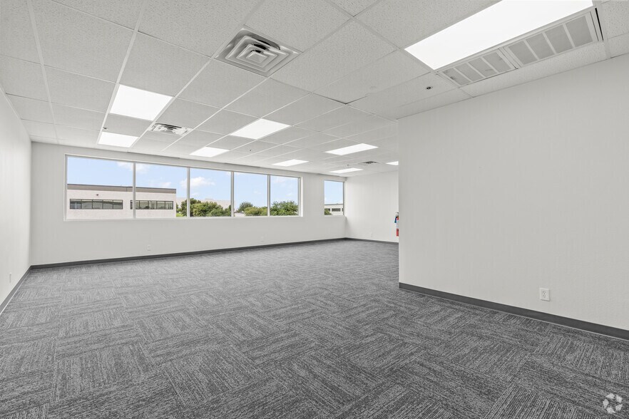 More Photos Of 754 Port America Pl, Grapevine Unknown For Lease