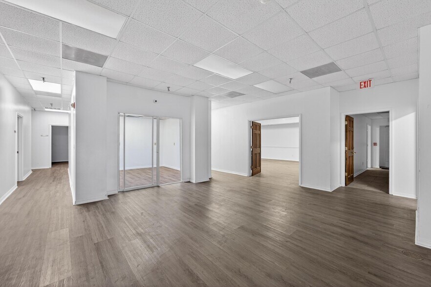 More Photos Of 106-109 N Evers St, Plant City Medical For Lease