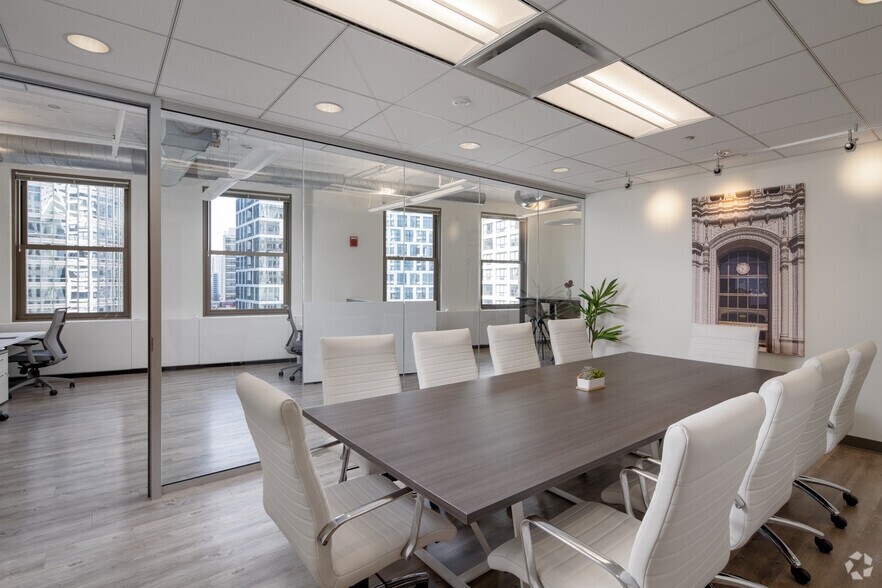 More Photos Of 400 N Michigan Ave, Chicago Unknown For Lease