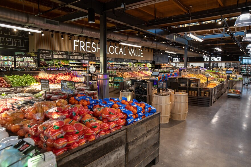 More Photos Of 3730 Forest Park Ave, Saint Louis General Retail For Lease