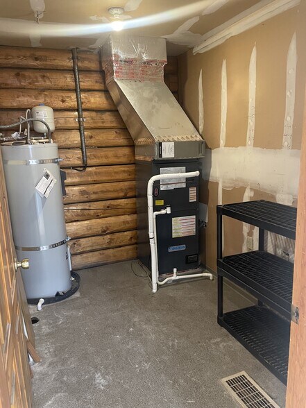 More Photos Of 115 Phillips St, Canyonville General Retail For Sale
