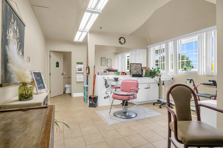 More Photos Of 4107 Central Ave, Kearney Assisted Living For Sale