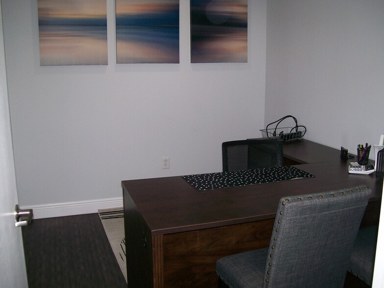 More Photos Of 337 N Fern Creek Ave, Orlando Office For Sale