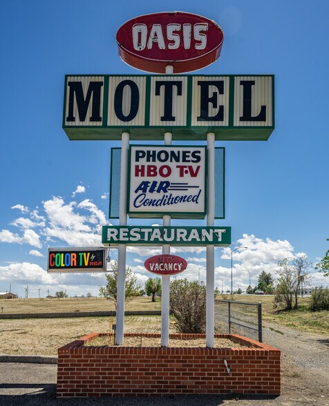 More Photos Of 1445 S 2nd St, Raton Hotel For Sale