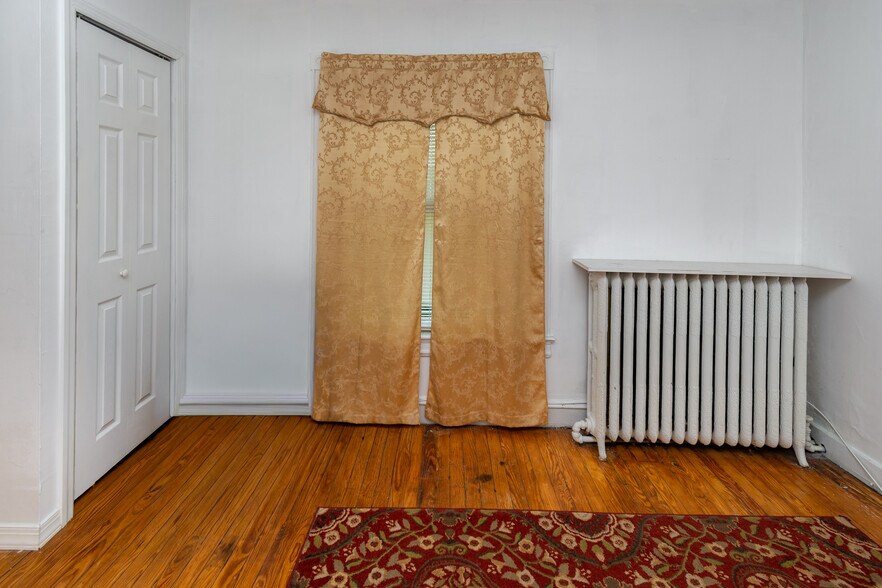 More Photos Of 38 John Ringo Rd, Ringoes Apartments For Sale