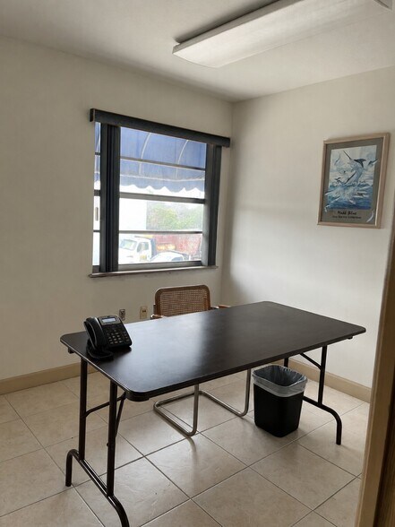 More Photos Of 2930 NW 17th Ter, Oakland Park Manufacturing For Sale