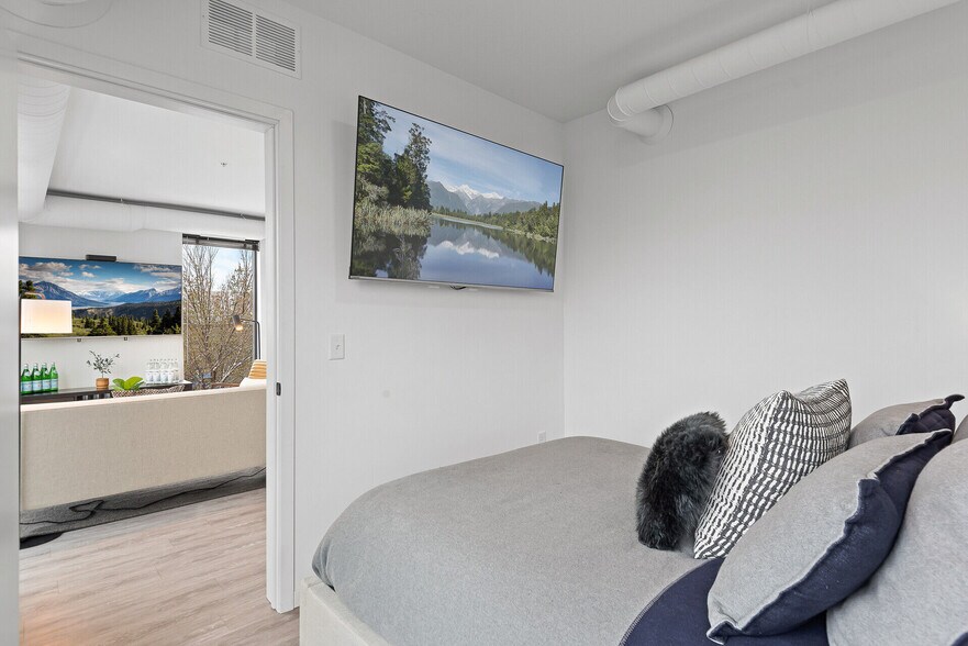 More Photos Of 2640 Nicollet Ave, Minneapolis Apartments For Sale