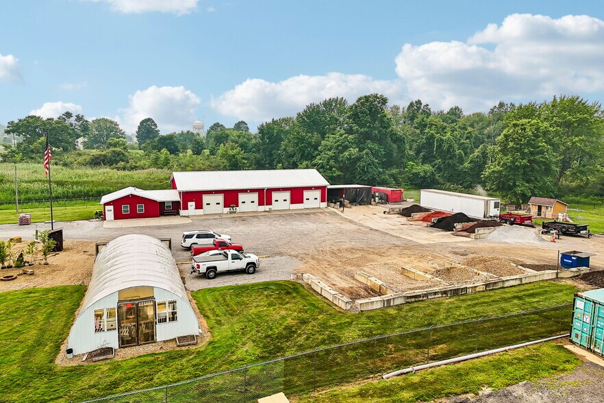 More Photos Of 3220 McCartney Rd, Youngstown General Retail For Sale