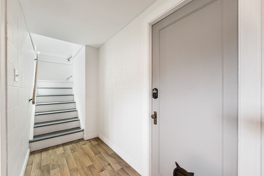 More Photos Of 313 Ross Av, Cochrane Medical For Sale