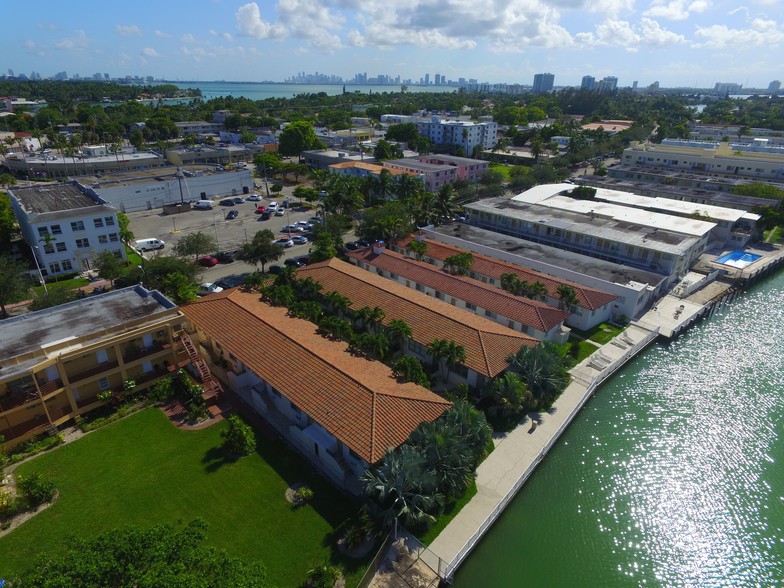 More Photos Of 965 Marseille Dr, Miami Beach Apartments For Sale