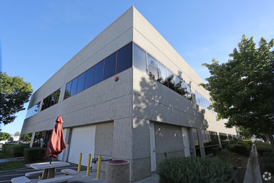 More Photos Of 1501 E Orangethorpe Ave, Fullerton Unknown For Lease