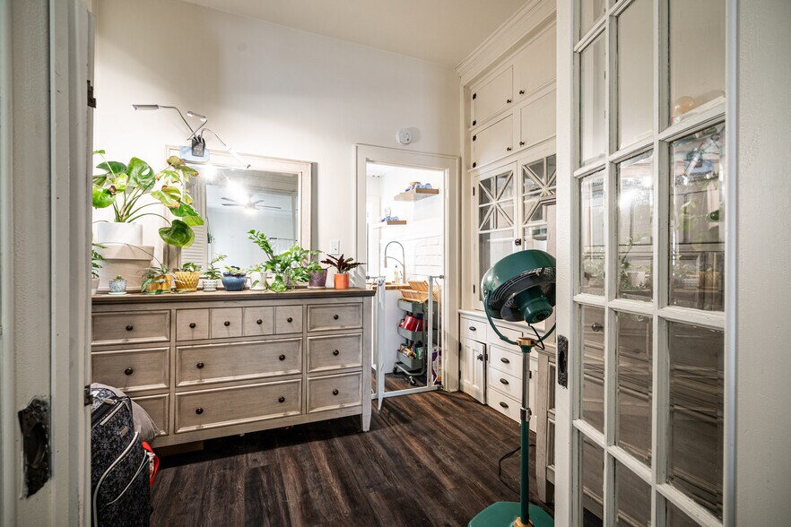More Photos Of 2519 N Murray Ave, Milwaukee Apartments For Sale
