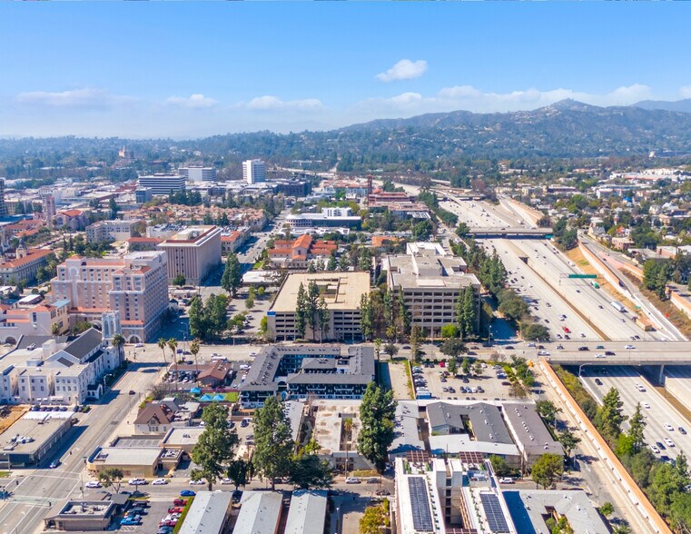 More Photos Of 265 N Oakland Ave, Pasadena Apartments For Sale