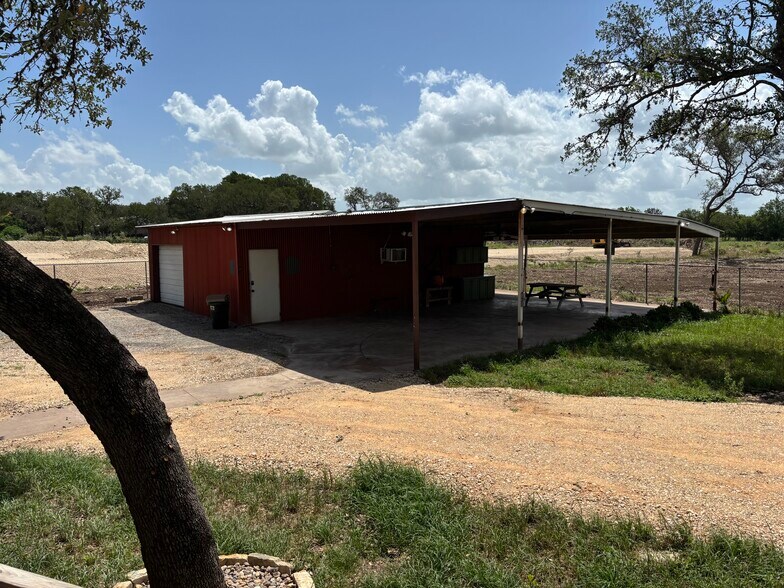 More Photos Of 4510 FM 1102, New Braunfels Office For Lease