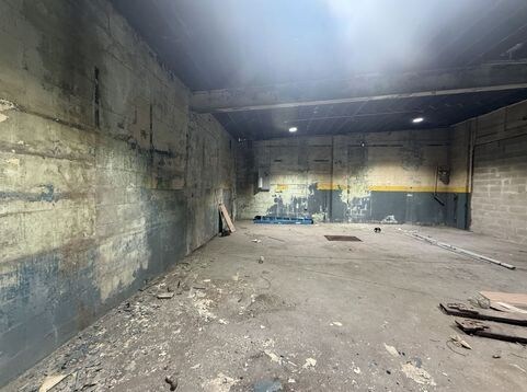 More Photos Of 6108 S Saint Lawrence Ave, Chicago Auto Repair For Lease