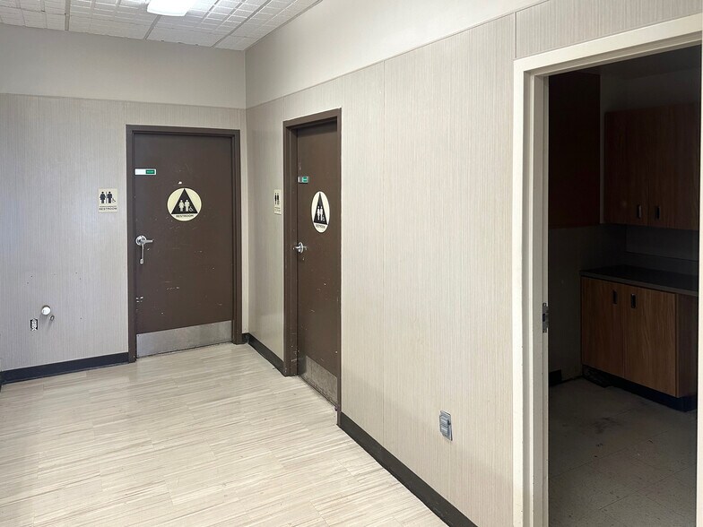 More Photos Of 411 Harris St, Eureka General Retail For Lease