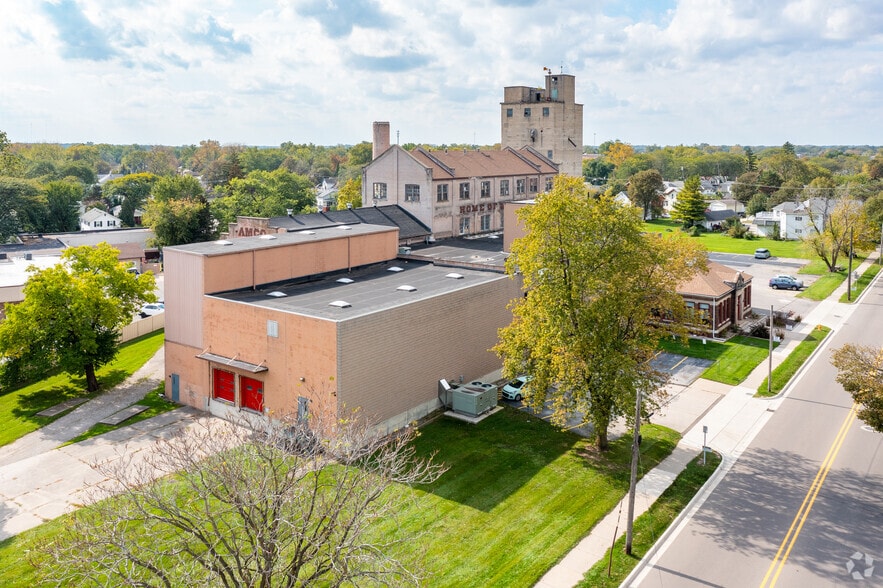 More Photos Of 317 W Front St, Monroe Light Manufacturing For Sale