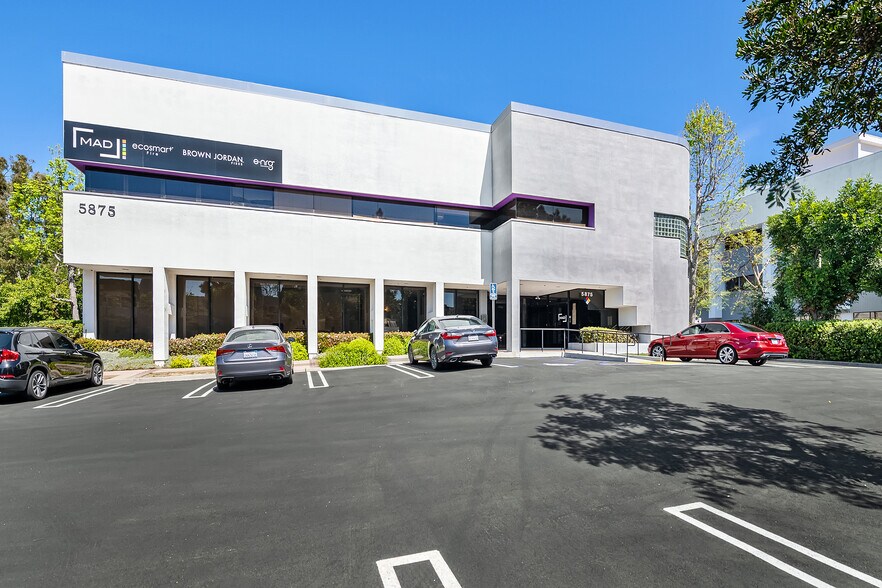 More Photos Of 5875 Green Valley Cir, Culver City Loft Creative Space For Lease