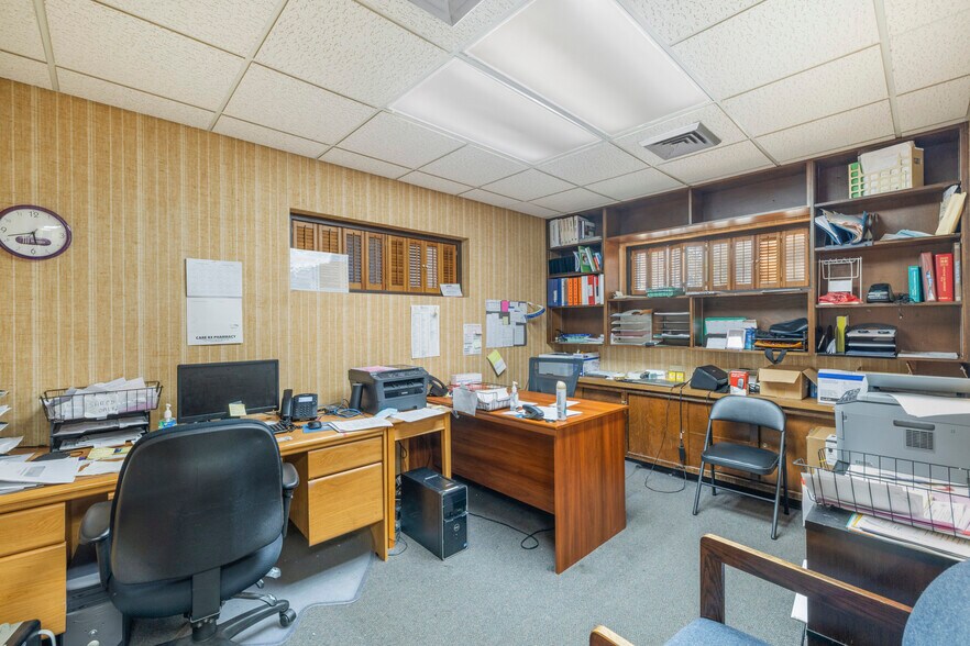 More Photos Of 1612 W Plaza Dr, Tallahassee Medical For Sale