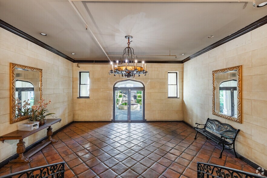 More Photos Of 1843 N Cherokee Ave, Los Angeles Apartments For Sale